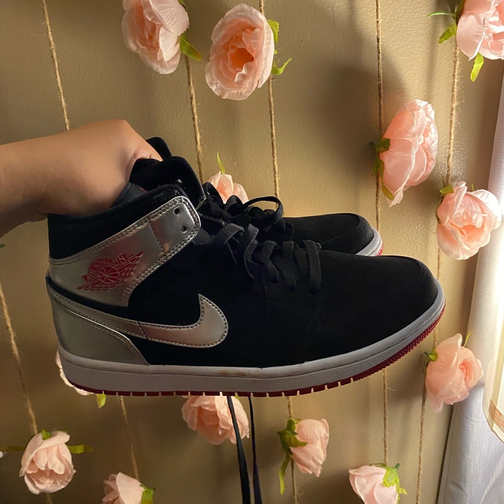 jordan 1 mid black, red and silver.